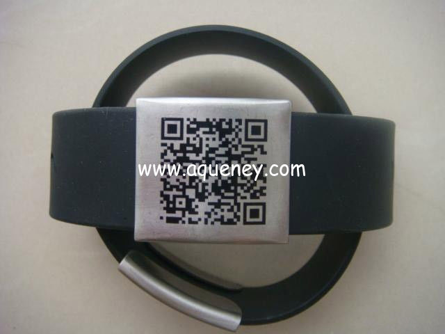 High quality Custom color emergency id silicone bracelet with laser engraved QR code