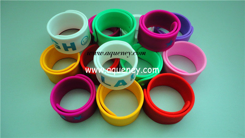Factory Custom colorful silicone slap band with customized logo